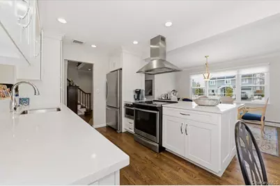 974 Mildred Drive, Baldwin, NY 11510 - Photo 10