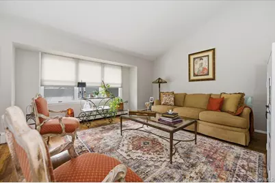 974 Mildred Drive, Baldwin, NY 11510 - Photo 4