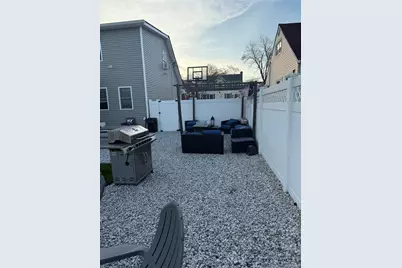 53 Hazelton Road, Yonkers, NY 10710 - Photo 40
