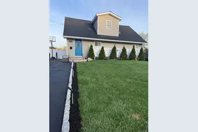 53 Hazelton Road, Yonkers, NY 10710 - Photo 1