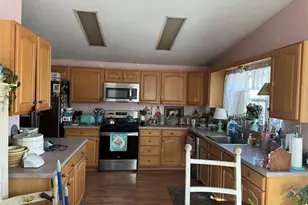 1661 Old Country Rd, Riverhead, NY 11901 - Photo 2