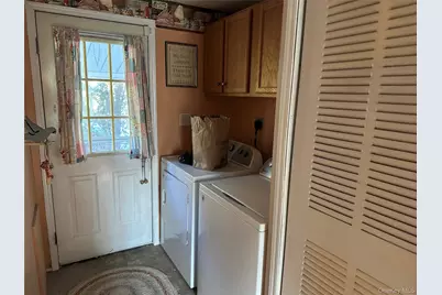 1661 Old Country Road #275, Riverhead, NY 11901 - Photo 10