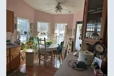 1661 Old Country Road #275, Riverhead, NY 11901 - Photo 4