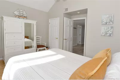 609 Fox Hill Drive, Calverton, NY 11933 - Photo 6