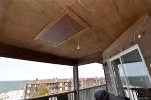 609 Fox Hill Dr, Calverton, NY 11933 - Photo 32