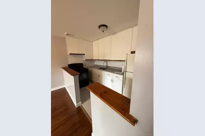 106-12 156th Street #2nd Fl, Jamaica, NY 11433 - Photo 6