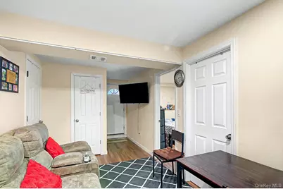 23 Frank Street, Brentwood, NY 11717 - Photo 16