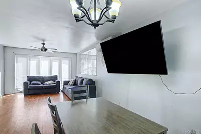 23 Frank Street, Brentwood, NY 11717 - Photo 6