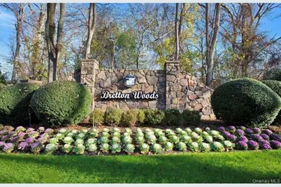 964 Skyline Drive, Coram, NY 11727 - Photo 22