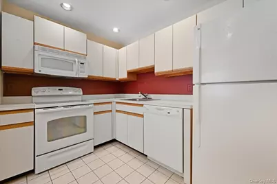 964 Skyline Drive, Coram, NY 11727 - Photo 12