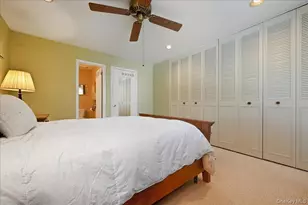 964 Skyline Dr, Coram, NY 11727 - Photo 18