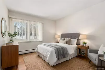 890 Thompson Drive, Bay Shore, NY 11706 - Photo 12