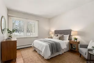 890 Thompson Dr, Bay Shore, NY 11706 - Photo 12