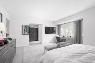 890 Thompson Dr, Bay Shore, NY 11706 - Photo 8