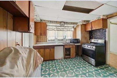 93 Stuyvesant Plaza, Mount Vernon, NY 10552 - Photo 10