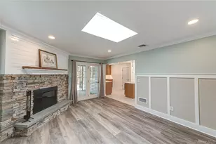 5 Breslau St, Bay Shore, NY 11706 - Photo 12