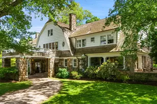 111 Stone Bridge Ln, Bedford Hills, NY 10507 - Photo 2