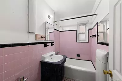 44-59 Kissena Boulevard #4J, Flushing, NY 11355 - Photo 4