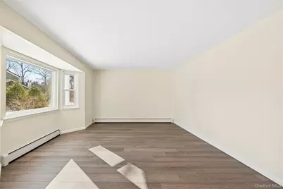 17 Montclair Street, Port Jefferson Station, NY 11776 - Photo 4