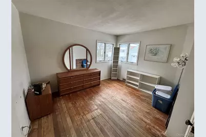 355 Pinelawn Avenue, Copiague, NY 11726 - Photo 8