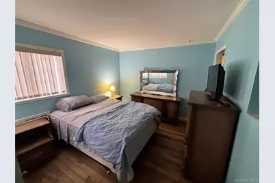 355 Pinelawn Avenue, Copiague, NY 11726 - Photo 10