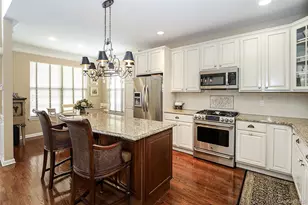 106 Victoria Pl, Melville, NY 11747 - Photo 6