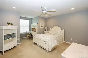 106 Victoria Pl, Melville, NY 11747 - Photo 26