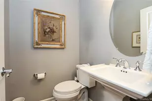 106 Victoria Pl, Melville, NY 11747 - Photo 22