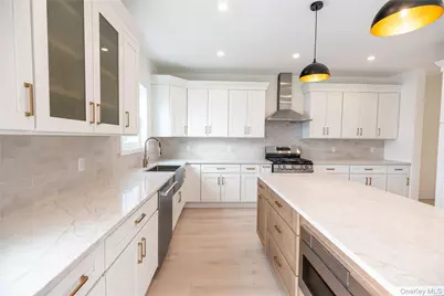 2910 Yale Place, Baldwin, NY 11510 - Photo 10