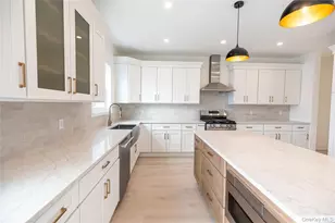 2910 Yale Pl, Baldwin, NY 11510 - Photo 10