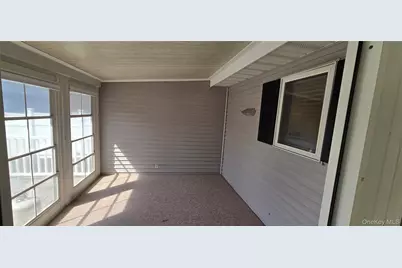 87 5th Avenue, Newburgh, NY 12550 - Photo 16