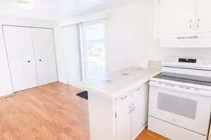 1661 Old Country Rd, Riverhead, NY 11901 - Photo 6