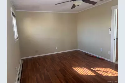 109 Roosevelt Avenue, Sayville, NY 11782 - Photo 14