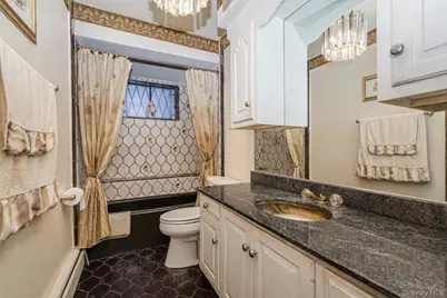 15 Herkimer Street, New York, NY 10301 - Photo 12