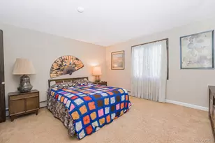 15 Herkimer St, New York, NY 10301 - Photo 18