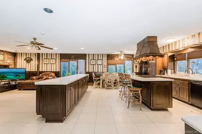 15 Herkimer Street, New York, NY 10301 - Photo 8