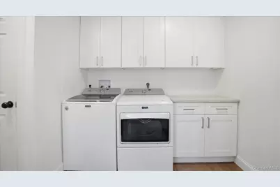 46 Sycamore Circle, Stony Brook, NY 11790 - Photo 18