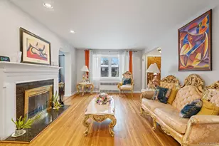 947 Glenwood Rd, West Hempstead, NY 11552 - Photo 6