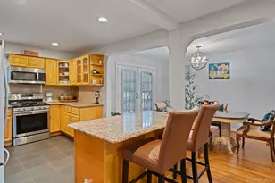 947 Glenwood Rd, West Hempstead, NY 11552 - Photo 14