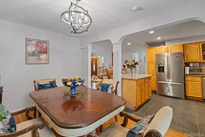 947 Glenwood Road, West Hempstead, NY 11552 - Photo 12