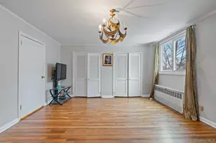 947 Glenwood Rd, West Hempstead, NY 11552 - Photo 26