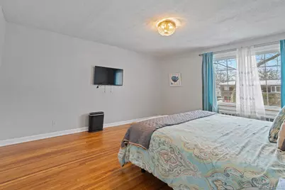 947 Glenwood Road, West Hempstead, NY 11552 - Photo 18