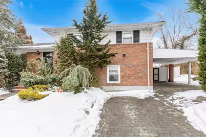 24616 Cullman Avenue, Little Neck, NY 11362 - Photo 2