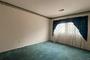 28 Willow Ridge Dr, Smithtown, NY 11787 - Photo 42