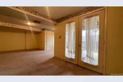 28 Willow Ridge Drive, Smithtown, NY 11787 - Photo 36