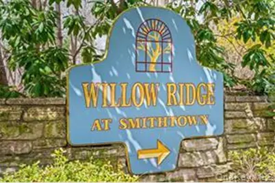 28 Willow Ridge Drive, Smithtown, NY 11787 - Photo 2