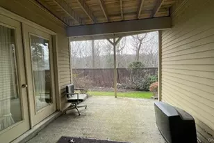 28 Willow Ridge Dr, Smithtown, NY 11787 - Photo 32