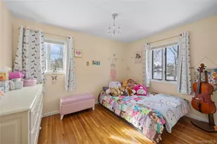 5 Metcale Ln, East Northport, NY 11731 - Photo 16