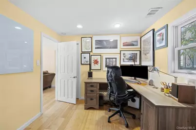 5 Metcale Lane, East Northport, NY 11731 - Photo 18