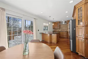 5 Metcale Ln, East Northport, NY 11731 - Photo 6